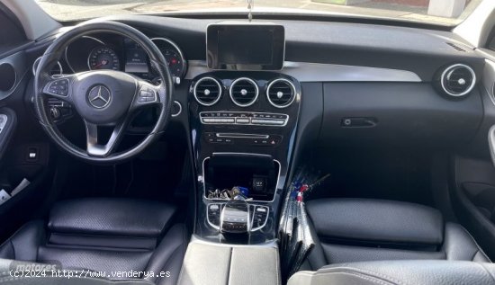 Mercedes Clase C C 220 d Berlina de 2018 con 140.000 Km por 23.500 EUR. en Tenerife