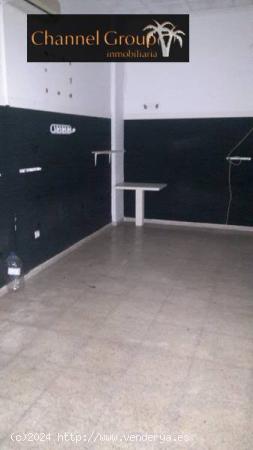 SE ALQUILA LOCAL COMERCIAL DE 160 M2 - ALICANTE