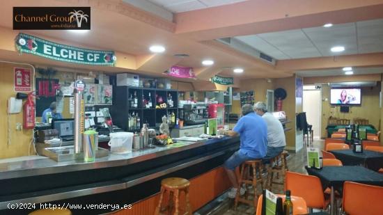 SE TRASPASA CAFETERIA EN ALTABIX BARRIO - ALICANTE