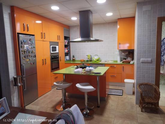 SE VENDE CASA EN PLENO CENTRO DE LOS DOLORES - MURCIA