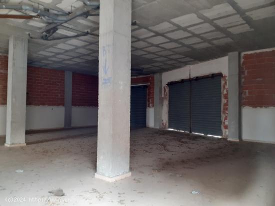 ESQUINA, 8 PERSIANAS A CALLE, SEGREGABLE - ALICANTE