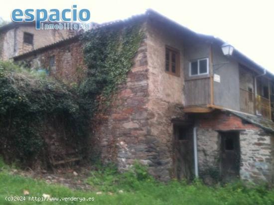  VENTA CASA PIEDRA PARA REFORMAR - LEON 