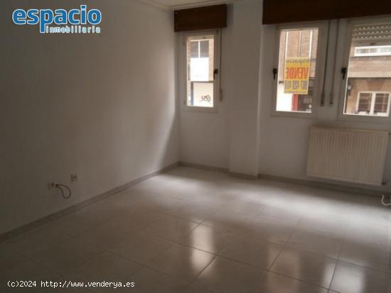 VENTA APARTAMENTO BARRIO DE LOS JUDIOS - LEON