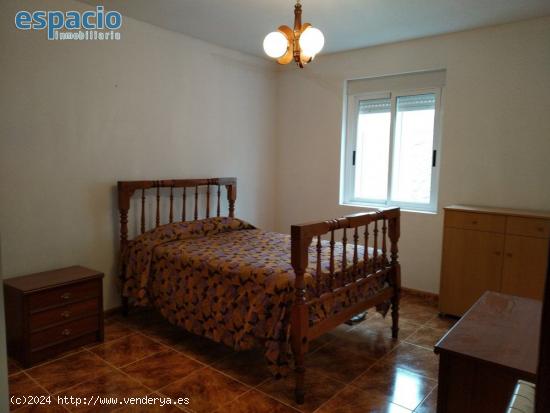  VENTA DE CASA EN SANTA CRUZ DEL SIL - LEON 