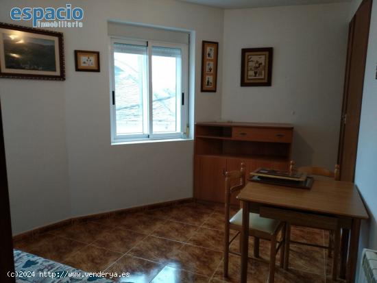 VENTA DE CASA EN SANTA CRUZ DEL SIL - LEON