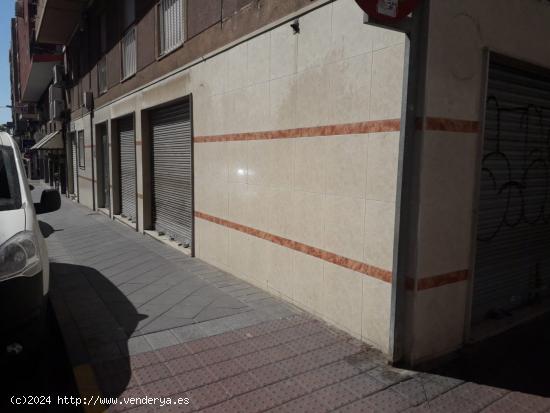  Local comercial en buena zona de paso - ALICANTE 