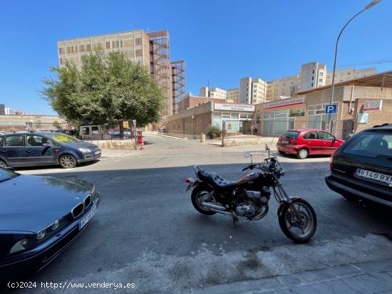 Local Comercial frente Hospital General - ALICANTE