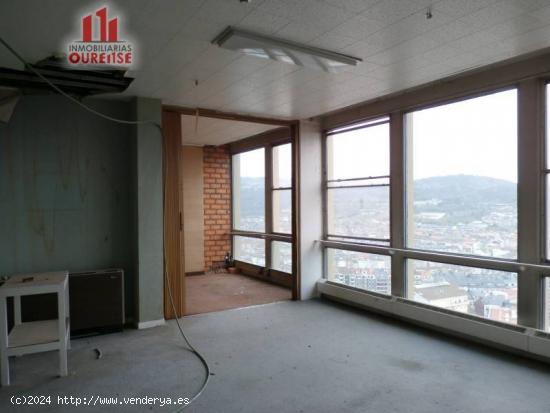 IMPRESIONANTE VIVIENDA CON VISTAS EN EL CENTRO DE OURENSE - ORENSE