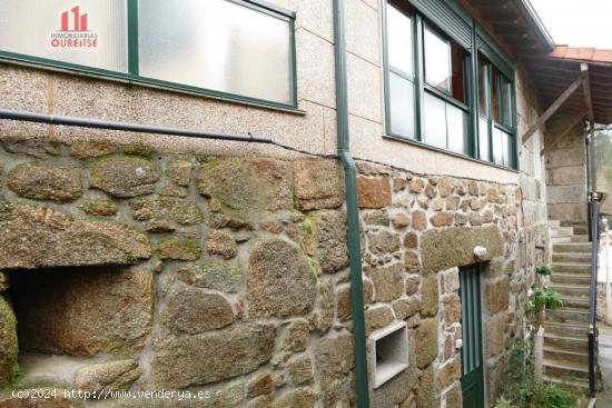 CASA DE PIEDRA RESTAURADA EN BARBADAS ZONA BENTRACES - LOIRO - ORENSE