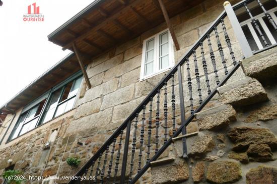 CASA DE PIEDRA RESTAURADA EN BARBADAS ZONA BENTRACES - LOIRO - ORENSE