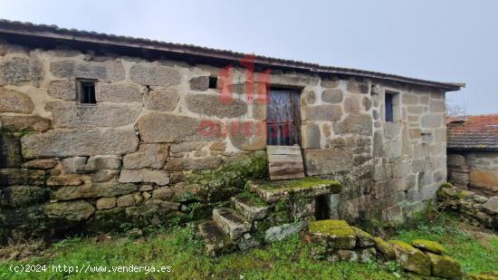  ECONÓMICA CASA PARA REHABILITAR CON PARCELA  EN TOEN - ORENSE 