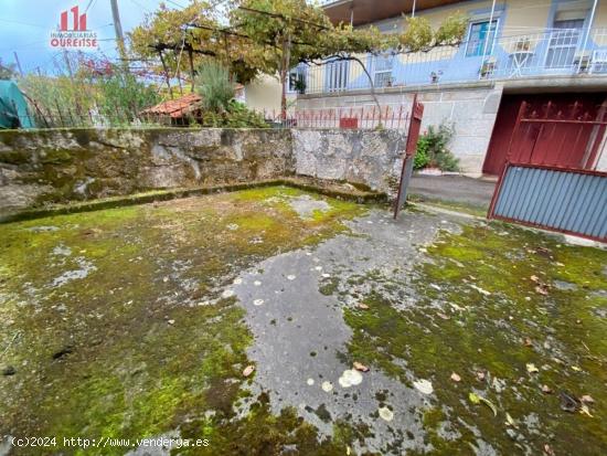 CASA DE PIEDRA CON FINCA EN LA ZONA DE O PINTO. - ORENSE