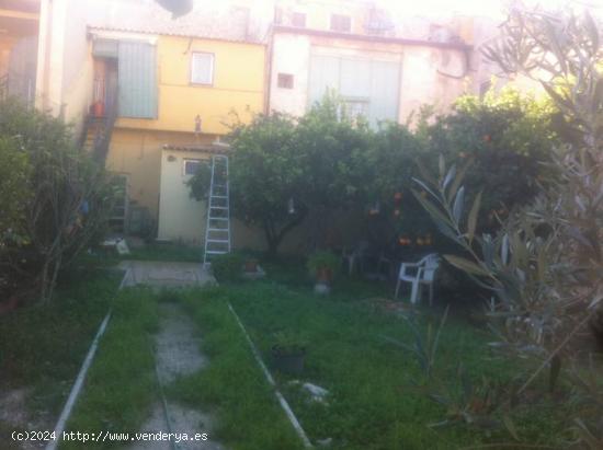 CASA  IMPRESIONANTE CON UNA PARCELA DE TERRENO DE 200 METROS - ALICANTE