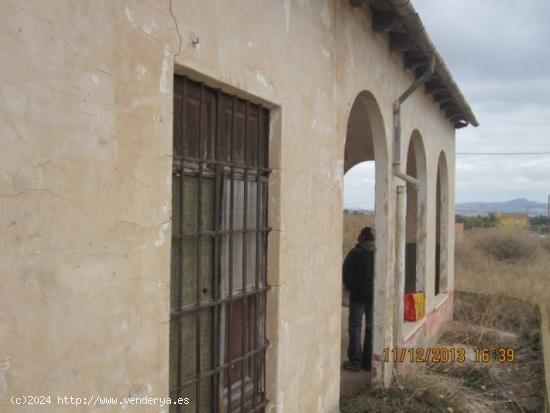 CASA DE CAMPO PARA REFORMAR - ALICANTE