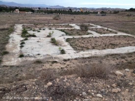 PARCELA DE TERRENO VALLADA - ALICANTE