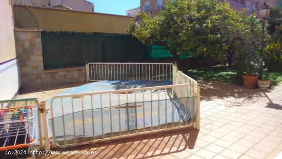 Casa de 567.84 M2. lista para entrar a vivir - ALICANTE