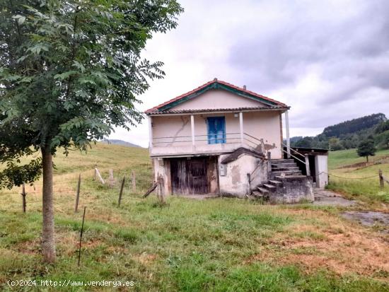 Casa de piedra con terreno para reformar en Riotuerto - CANTABRIA