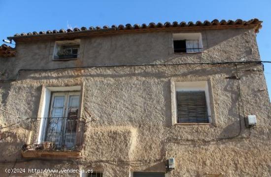 Casa en Santa María de Huerta - SORIA