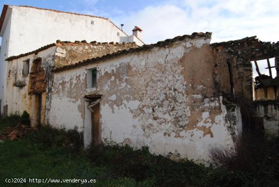 CASA EN LA MONTAÑA, PARA REFORMAR CON HUERTO - CACERES