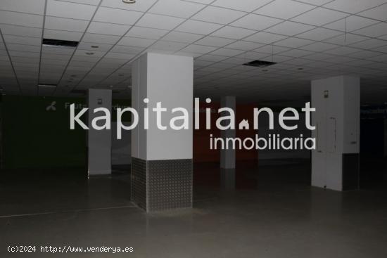 Local en venta y alquiler junto al centro comercial el Teler de Ontinyent. - VALENCIA