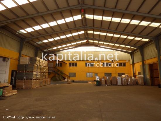  Nave en venta en el polígono industrial de Olleria. - VALENCIA 