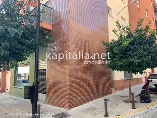 Local comercial chaflán a la venta zona Sant Rafael de Ontinyent. - VALENCIA