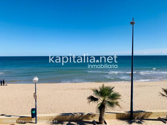  Espectacular adosado en primera línea de la playa (Miramar). - VALENCIA 