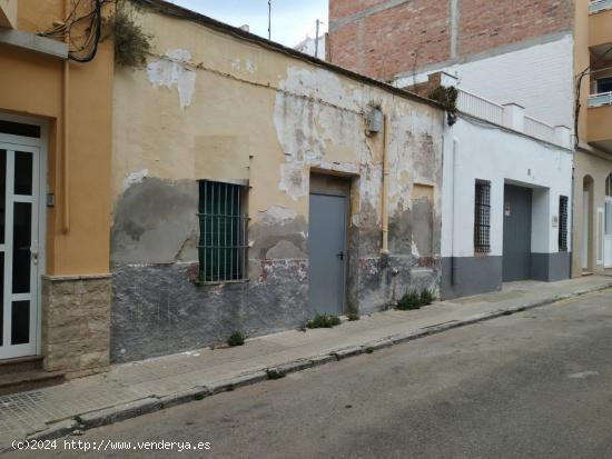  Solar de 125 m2, 17 mts de largo por 7 mts  de ancho, para construir casa, 2 alturas. - TARRAGONA 