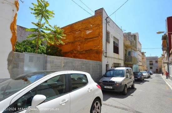 Solar edificable en venta - BARCELONA