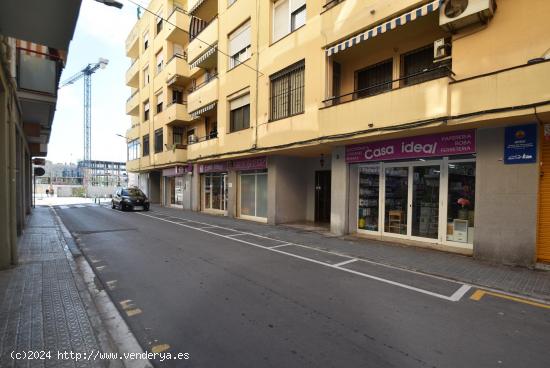  Local comercial en venta con inquilino IDEAL INVERSORES - BARCELONA 