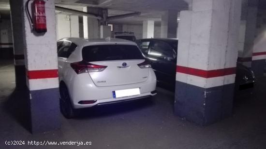 PLAZA DE PARKING EN AVENIDA CAN SERRA - BARCELONA