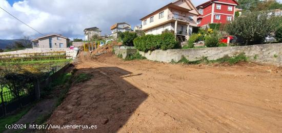  REF 2541 SOLAR CON PROYECTO, LICENCIA  Y VISTAS AL MAR CESANTES (REDONDELA) - PONTEVEDRA 