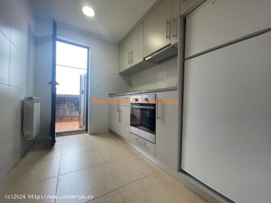 REF 2968 ÁTICO 2 DORM. CON TERRAZA ( PORRIÑO ) - PONTEVEDRA