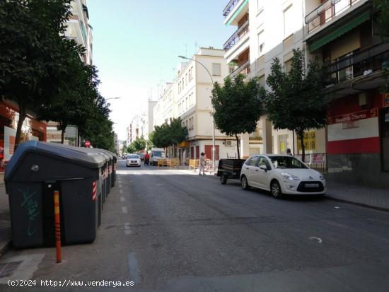 MAGNIFICO LOCAL EN AVENIDA PRINCIPAL EN CIUDAD JARDIN, CORDOBA - CORDOBA