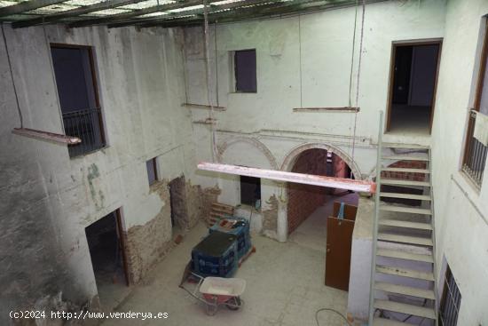  MÁGNIFICA CASA-SOLAR en zona de la MAGDALENA - CORDOBA 