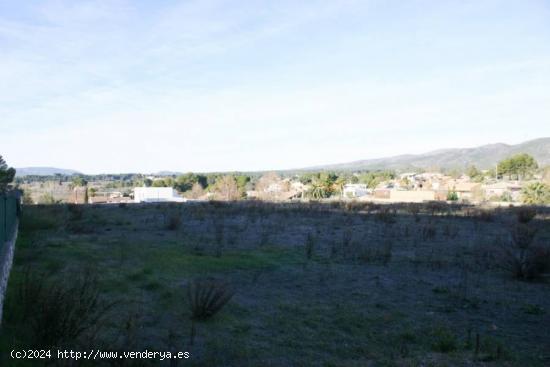 PARCELA PARA CONSTRUIR EN ZONA RESIDENCIAL - VALENCIA