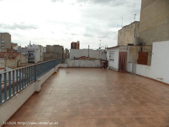  CASA DE PLANTA BAJA, SITUADA MUY CERCA DEL BARRIO SAN JERÓNIMO DE PETRER. - ALICANTE 