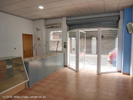  Estupendo local comercial en alquiler muy cercano a la Gran Avenida en Elda. - ALICANTE 