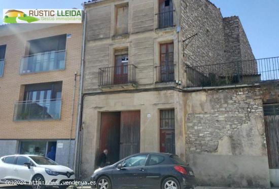  CASA (DE UNOS 311 M2) CON PATIO (DE UNOS 80 M2) EN SANTA COLOMA DE QUERALT. - TARRAGONA 