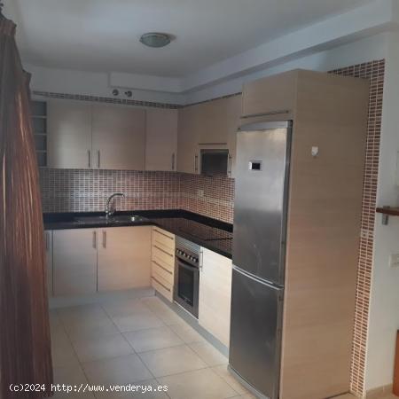 Los Abrigos, piso de 2 dormitorios, 2 baños equipado mas trastero - SANTA CRUZ DE TENERIFE