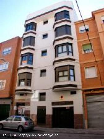  SE VENDE PLAZA DE GARAJE GRANDE, MUY ECONOMICA, ACCESO POR MONTACOCHES - ALBACETE 