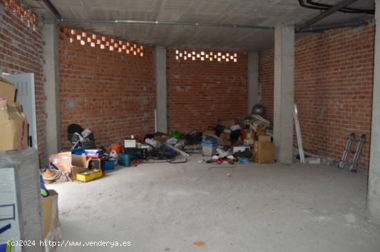 VENTA / ALQUILER LOCAL COMERCIAL COLINDRES - CANTABRIA