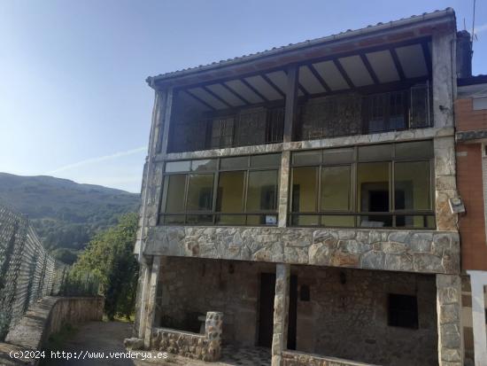 SE VENDE CASA CON TERRENO EN RIVA DE RUESGA - CANTABRIA