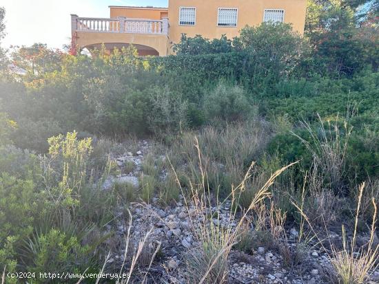 CHOLLO!!! TERRENO SEMI-PLANO CON VISTAS AL MAR EN SEGUR DE CALAFELL - TARRAGONA