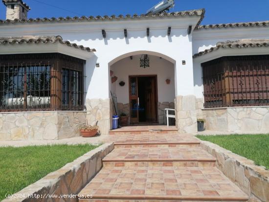 ¡Oportunidad de venta !!!! Ofrecemos en Exclusiva! Chalet  Pro Indiviso –NO HIPOTECABLE - CADIZ