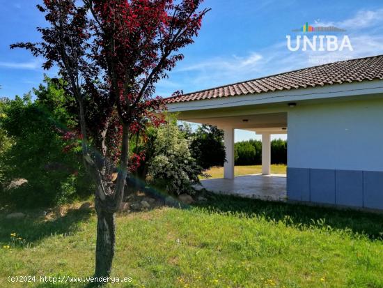 Excelente chalet con finca de regadío de 31Ha - BADAJOZ