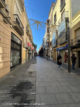 EDIFICIO EN VENTA EN LA CALLE MENACHO BADAJOZ - BADAJOZ