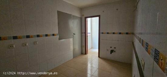 SE VENDE ESTUPENDO PISO EN ARCHENA - MURCIA