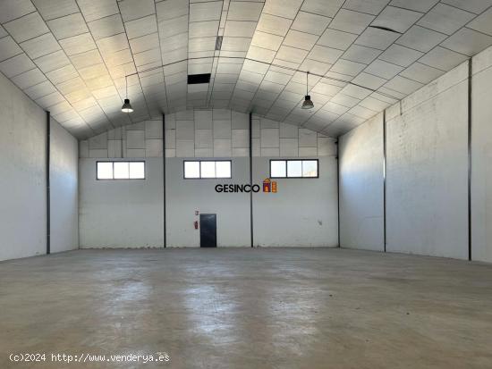 NAVE INDUSTRIAL EN ALQUIER EN AVENIDA PRINCIPAL - VALENCIA