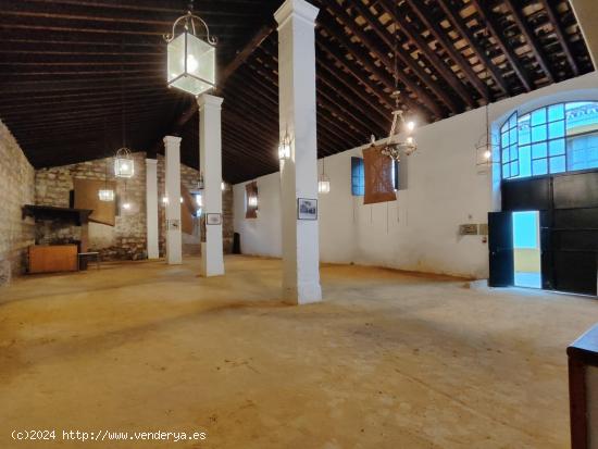  CASCO DE BODEGA EN VENTA - CADIZ 